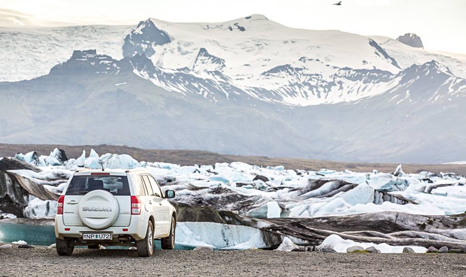 Suzuki Vitara at glacier lagoon Iceland