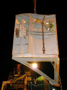 Jumper trawl door